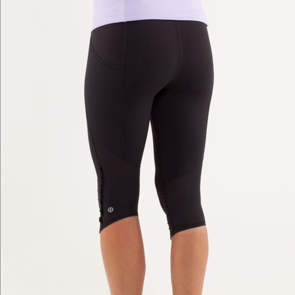 Lululemon Run: Nothing To Hide Crop, size 4. - Picture 2 of 7